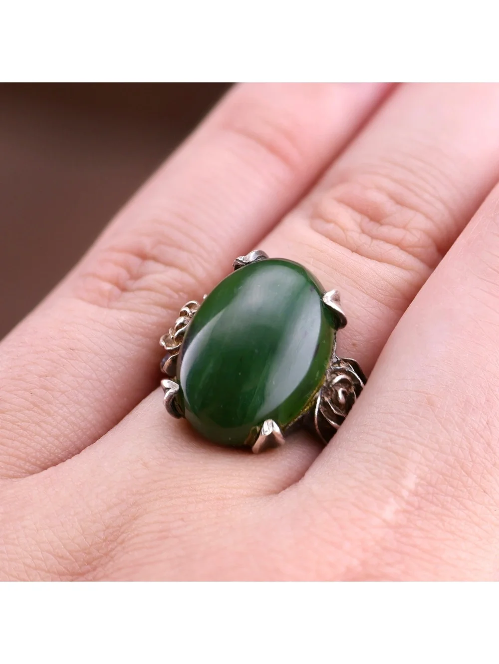 Vintage Artisan Studio Sterling Sculpted Roses Green Nephrite Cabochon Ring